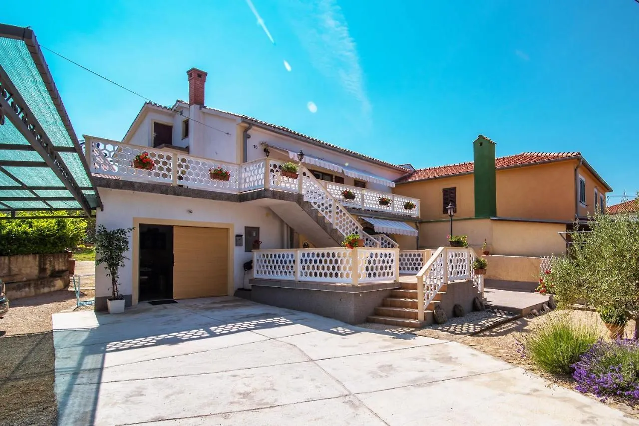 Apartments With A Parking Space Malinska