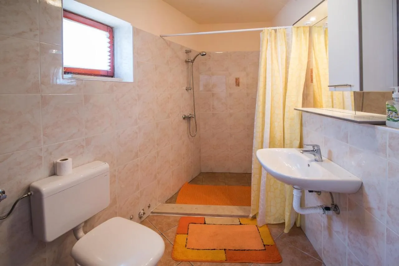 Apartments With A Parking Space Malinska Croatia
