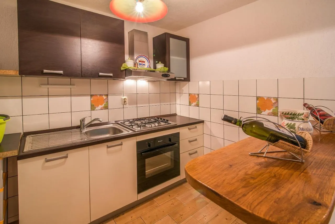 Apartments With A Parking Space Malinska